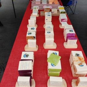 Great deals here at the oc market place in Costa m